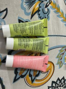 DOT &amp; KEY Face Wash Combo
