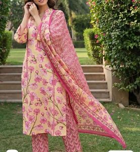 Beautiful Floral Kurta Set