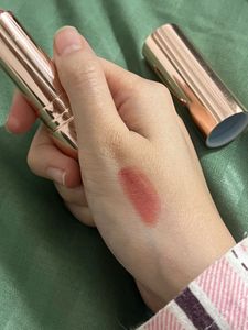 Nykaa x Bridgerton Creamy Matte Lipstick