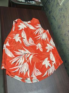 Chic Orange Floral Sleeveless Top