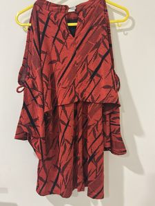 Rust cold shoulder pattern top