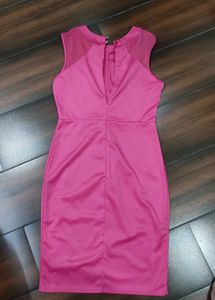 Chic Pink Sleeveless Dress