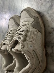 Red Tape  Sneakers