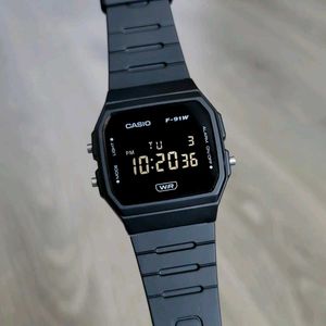 Casio F-91W Digital Watch (Black)