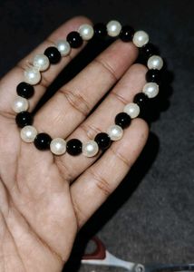 Black & White Beaded Bracelet