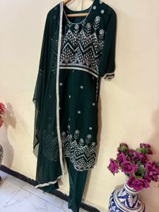 Elegant Green Embroidered Kurta Set