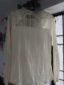 Elegant Lace Long Sleeve Top