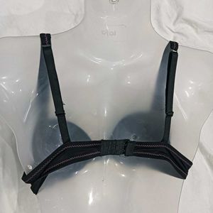 Black Push-⭐Up Bra with Pink Accents