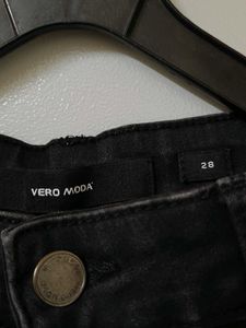 Classic Black Skinny Jeans