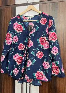 Chic Floral Print Navy Blue Top