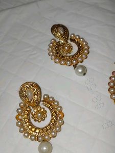 Jewellery Set (earning and pendant)