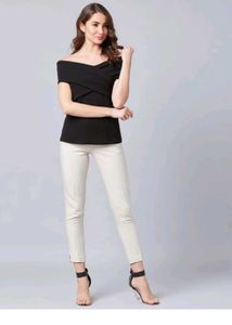 Price Down - Off Shoulder Black Top. XXL