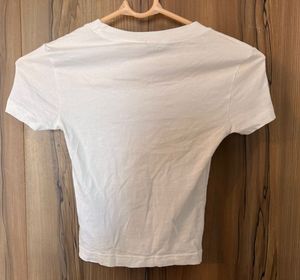 Fitted h&amp;m white crop top