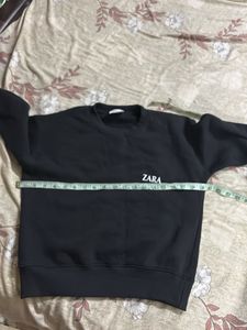 ZARA Black Sweatshirt