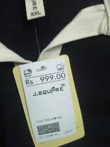 New  Smart T shirt in xl size for women
