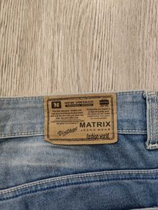 Ma5931 Matrix jeans waist 34 inches