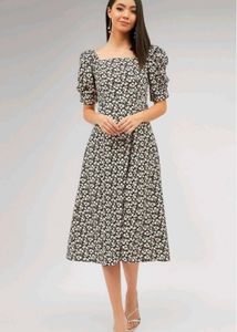 Floral Print A line Slit Dress with Puff Sleeves