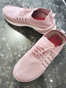 🩷 Pink Knit Slip-On Sneakers 👟
