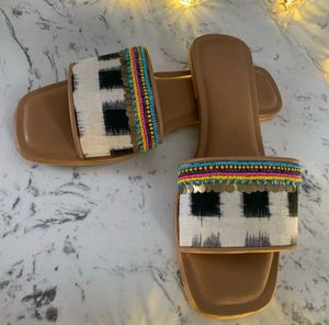 Handcrafted Ikat Printed Flat Sandals