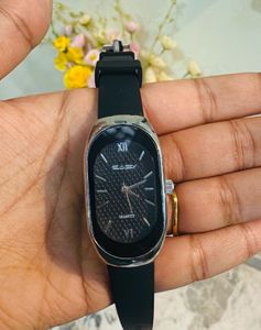 Stylish Black Oval Watch