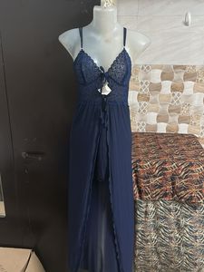 nevy blue nightgown