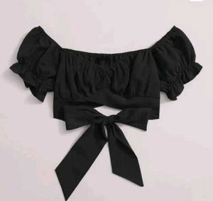 Chic Black Puff Sleeve Crop Top