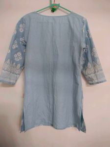 Blue Embroidered Cotton Kurta