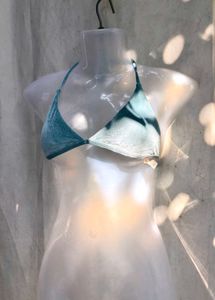 221110. Teal Tie-Dye Bikini Top