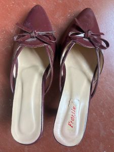 Chic Mules with Bow Detail