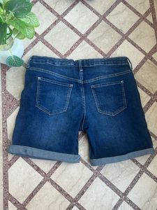 Zara shorts they don’t have brand name