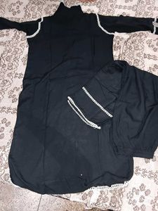 Elegant Black Kurta with White Floral Embroidery