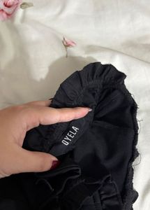 Chic Black Strapless Ruffle Mini Dress