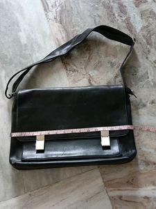 Classic Black Leather Messenger Ba