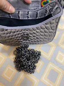 Kurt Geiger London sling bag