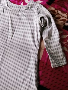 Elegant Grey Striped Kurti Set