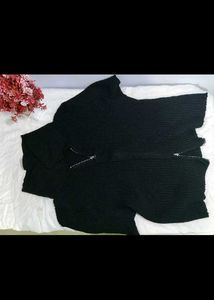 Ribbed Zip-Up Collared Crop Top