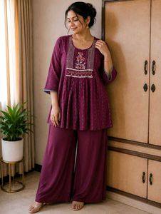 Women's Maroon Embroidered Top | Size L | Bust 40
