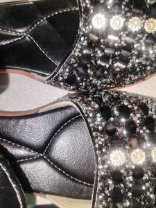 flat sandals