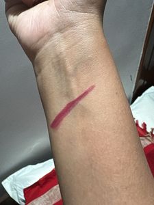Mamaearth &amp; Colorbar Lipsticks ( free mirror )