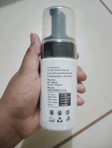 Foaming Face Wash with Neem & Aloe Vera
