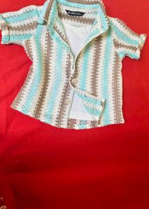 Chic Striped Cropped Shirt