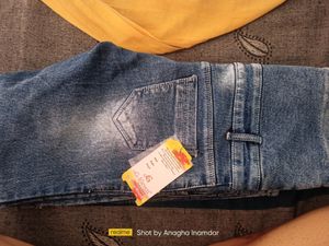 High Waist Jeans New With 5 Button