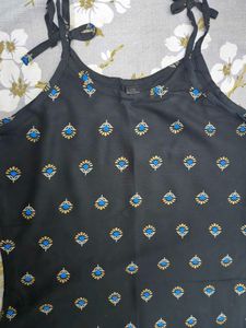 Cute Black Floral Print Strap Kurti