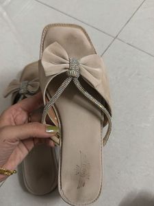 Stylish Bow Sandals with Rhinestones
