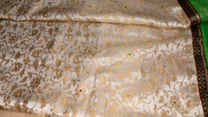Green Border Dupatta