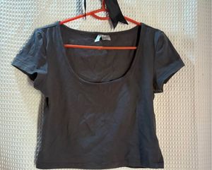 Solid Grey Cropped T-Shirt