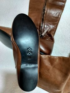 100% pure Leather Knee-High Boots..NEW!!!