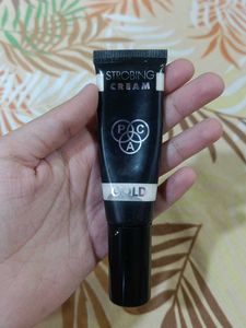 PAC Gold Strobing Cream