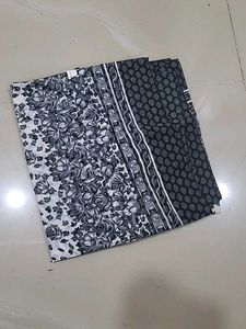 Elegant Grey Floral Scaff