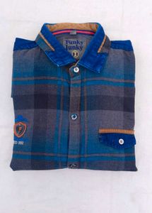 Funky Junky Premium Men Blue Checkered shirt